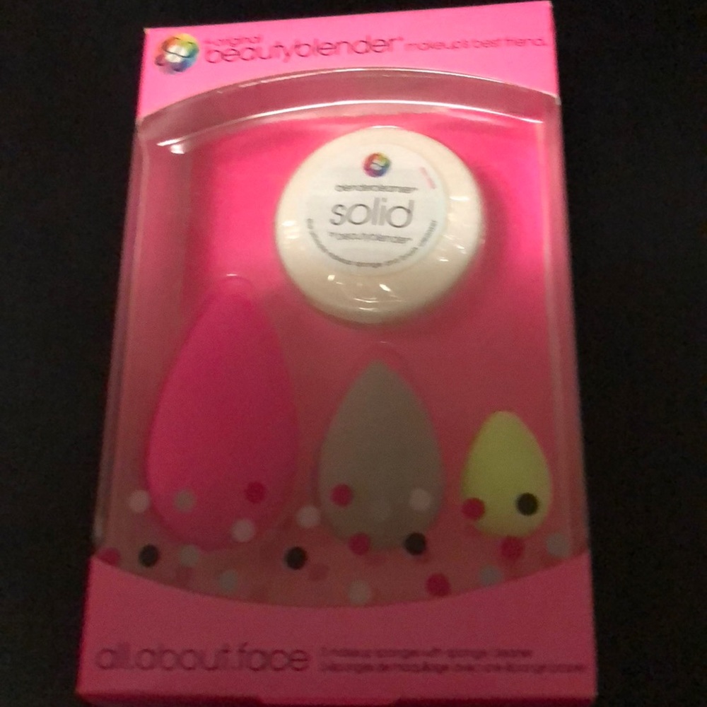 Beauty blender all about face